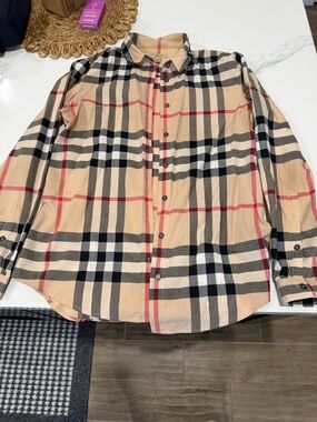 Classic Beige Plaid Button-Up Shirt - Burberry